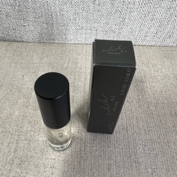 ❤️3 for $25❤️ Billie Eilish Eilish No. 2 Roll On mini (3.5 ml / 0.11 fl. Oz) - Picture 5 of 6